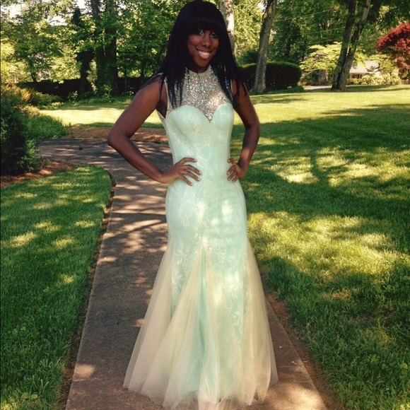 Prom dress price negotiable